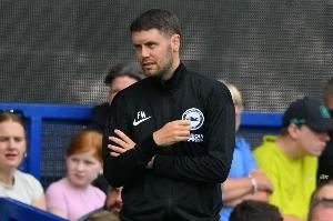 是否担心失去核心？布莱顿主帅：不担心，我们不会出售每位球员