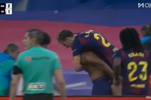 自我救赎！阿劳霍上一轮送点半场被换，本轮替补客串中锋打入绝杀