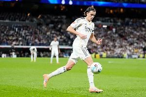 世几左?22岁卡雷拉斯身价左后卫第3 锁死亚马尔+上场献世界波...